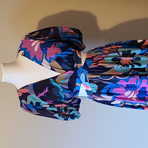 Flying Tomato Cutout Dress - Picture 7 of 13